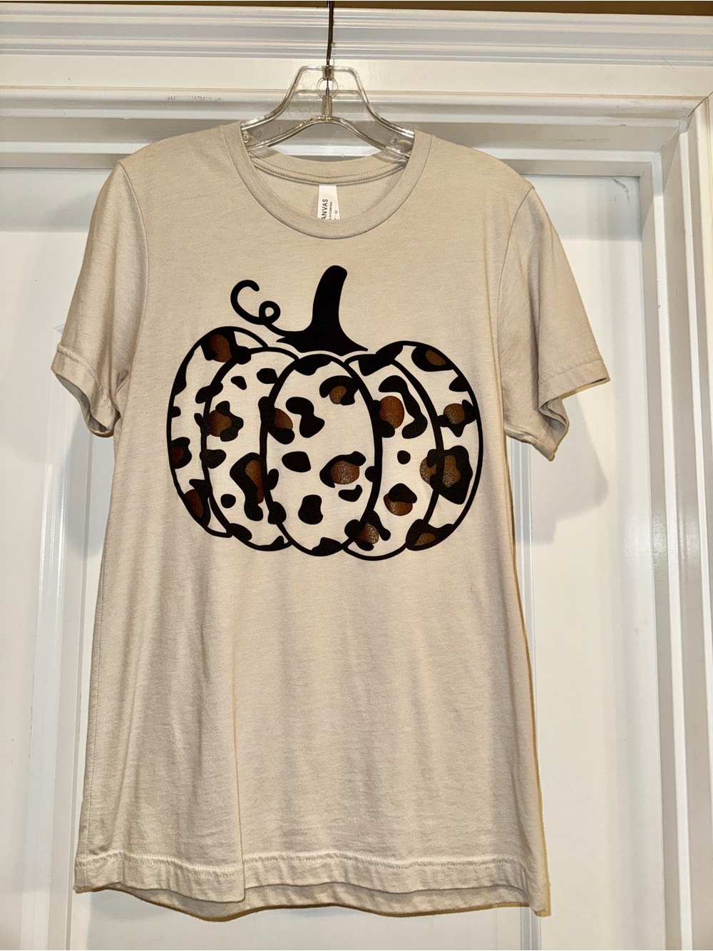 Bella Canvas Women’s Beige/Tan/Taupe Tee with Leopard Pumpkin Graphic